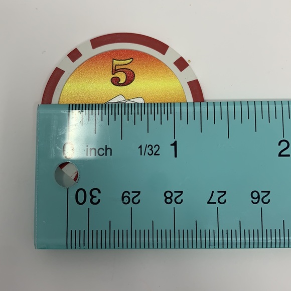 Gambling $5 casino chip Welcome to Fab Las Vegas - Picture 7 of 7
